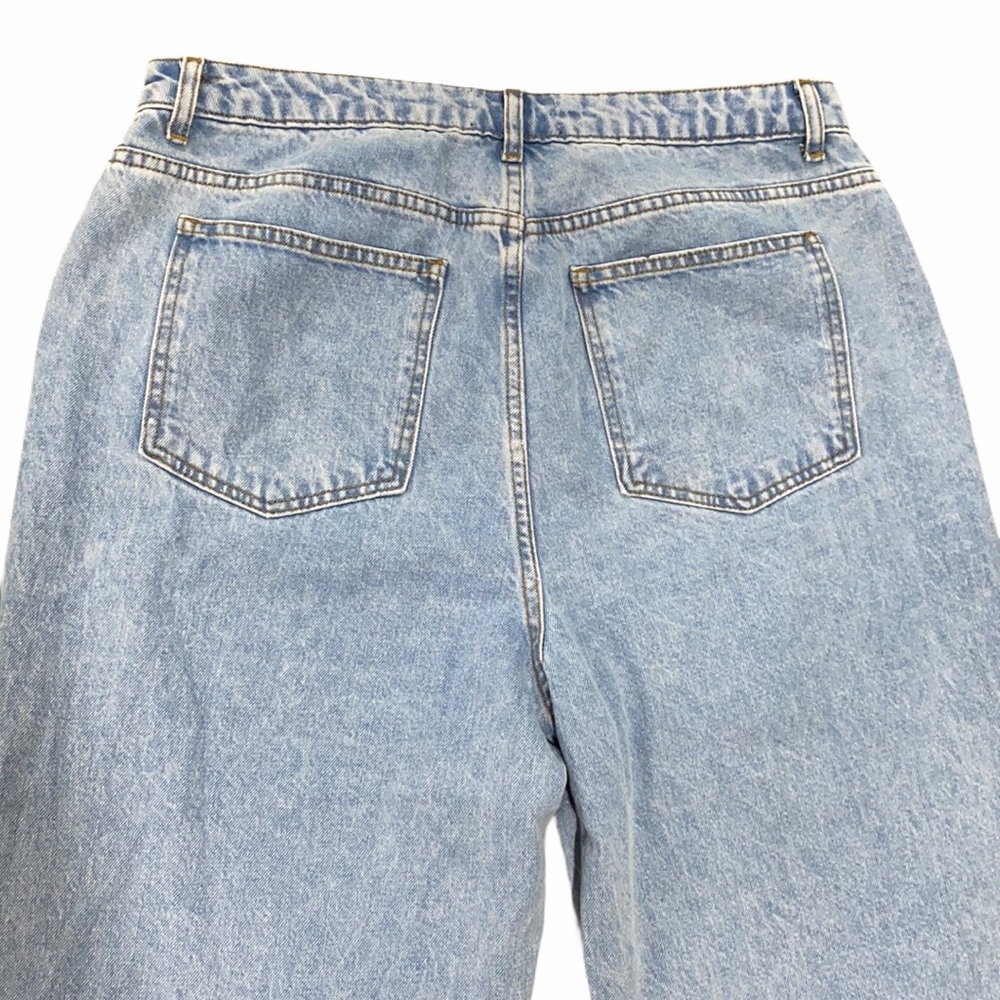 ASOS DESIGN Petite High Rise Mom Jeans, Lightwash - Picture 8 of 9